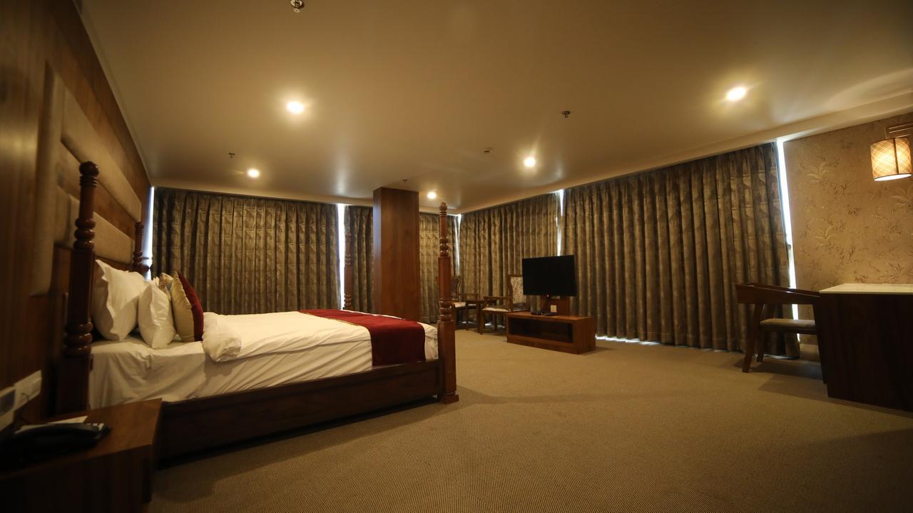 Regenta Central Somnath, Bhalpara Exterior foto