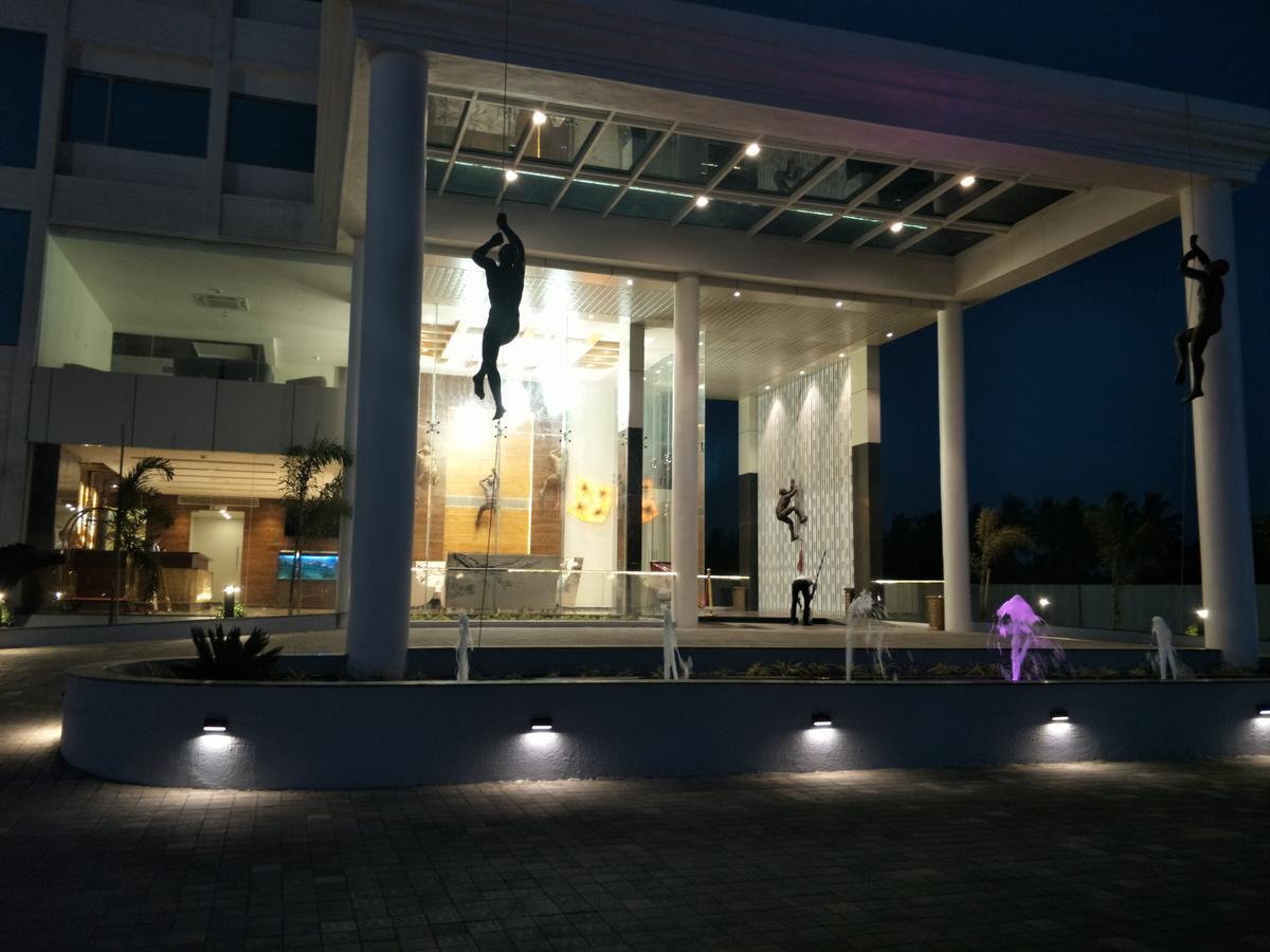 Regenta Central Somnath, Bhalpara Exterior foto